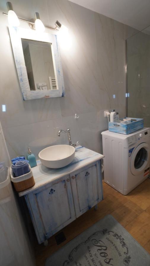 Apartment Break Metro Ambelokipi Athens